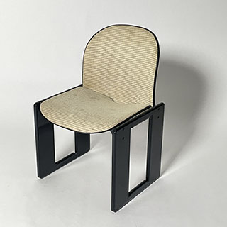 Dialogo 织物餐椅